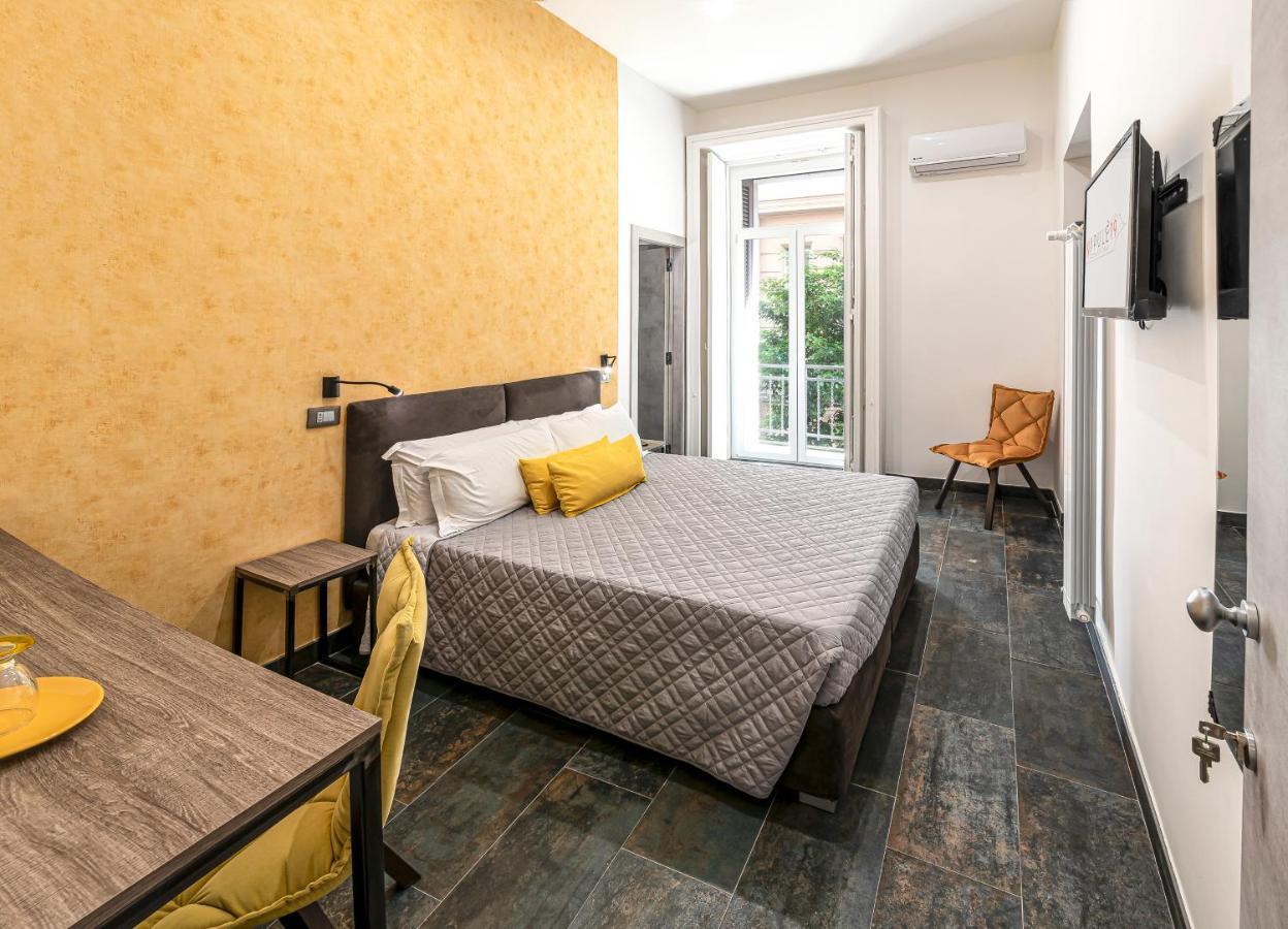 Napul'E 19 Hotel เนเปิลส์ ภายนอก รูปภาพ