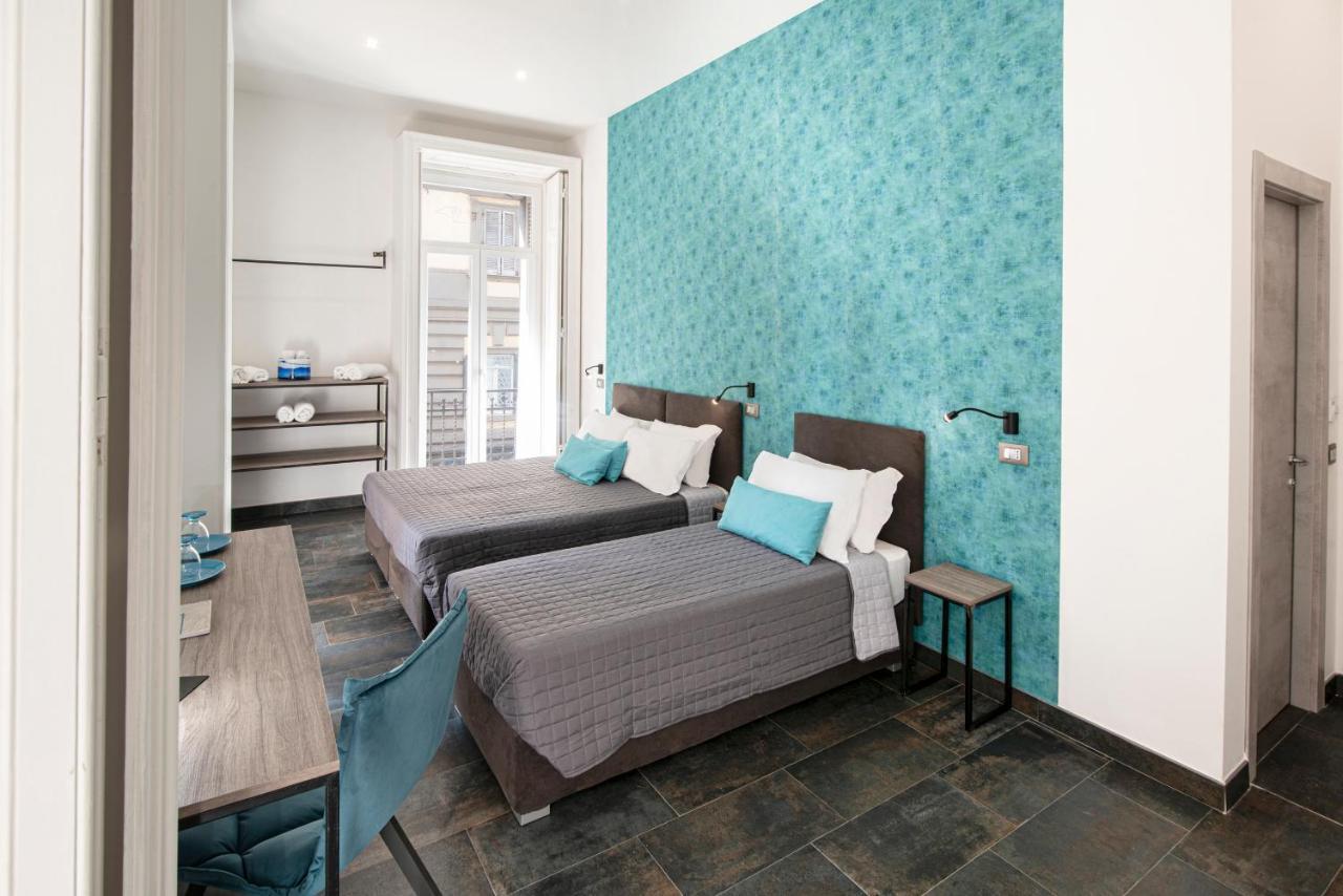 Napul'E 19 Hotel เนเปิลส์ ภายนอก รูปภาพ